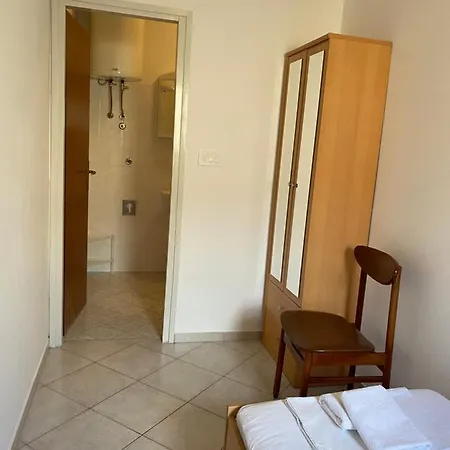 Apatman 4 Palme * Starigrad Paklenica